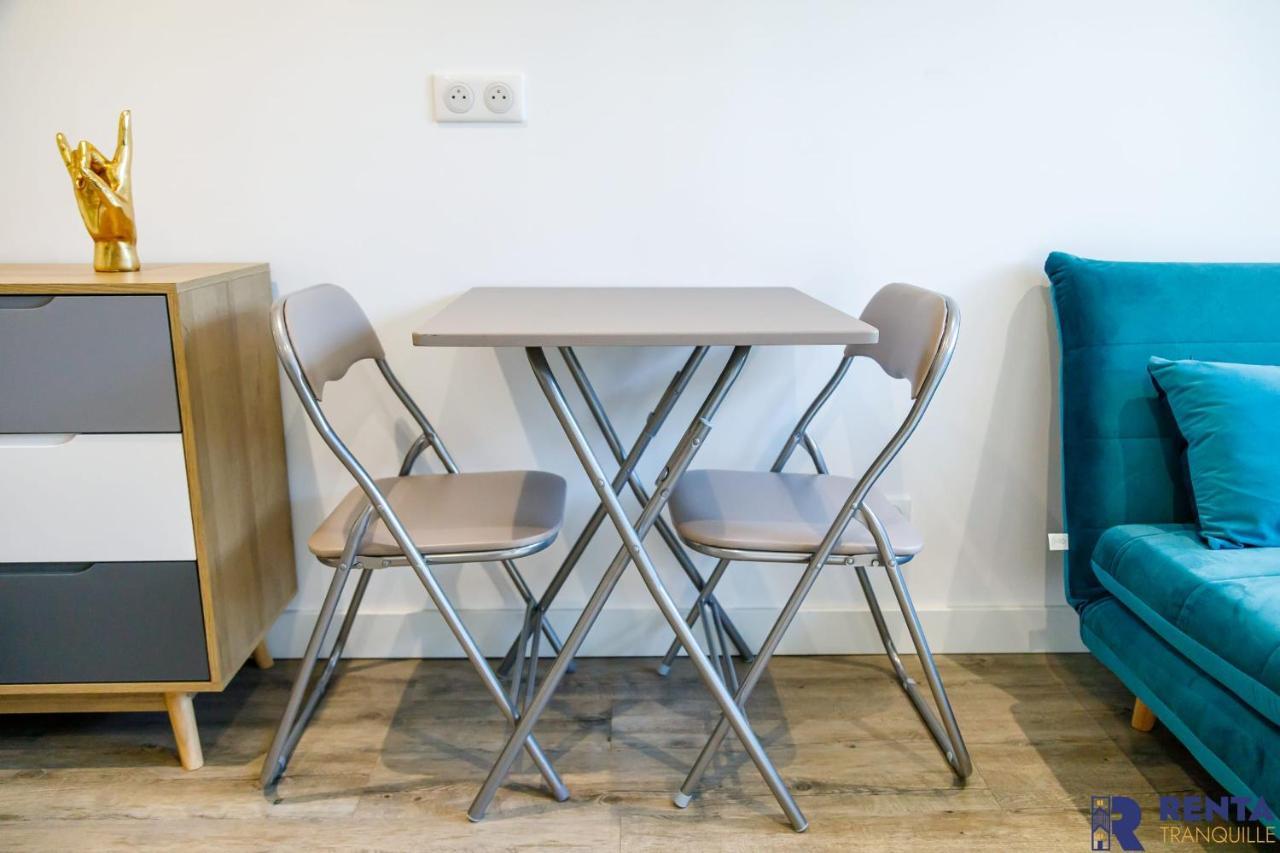 Apartament Le Provencal - Wi-Fi - Parking Fréjus Zewnętrze zdjęcie